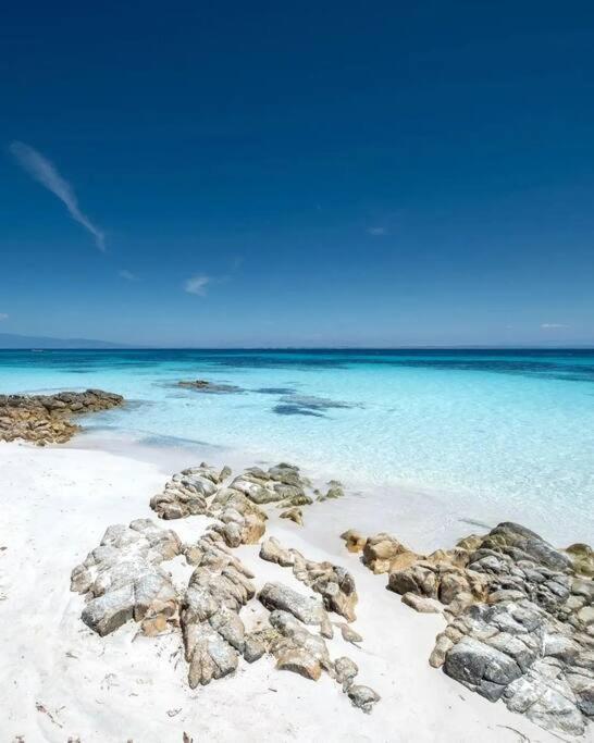 Вилла Casa Sul Mare A Putzu Idu - Grazie Di Esistere Экстерьер фото